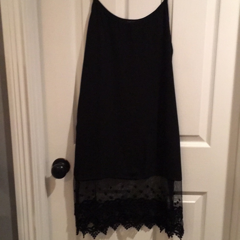 Thin black dress with lace